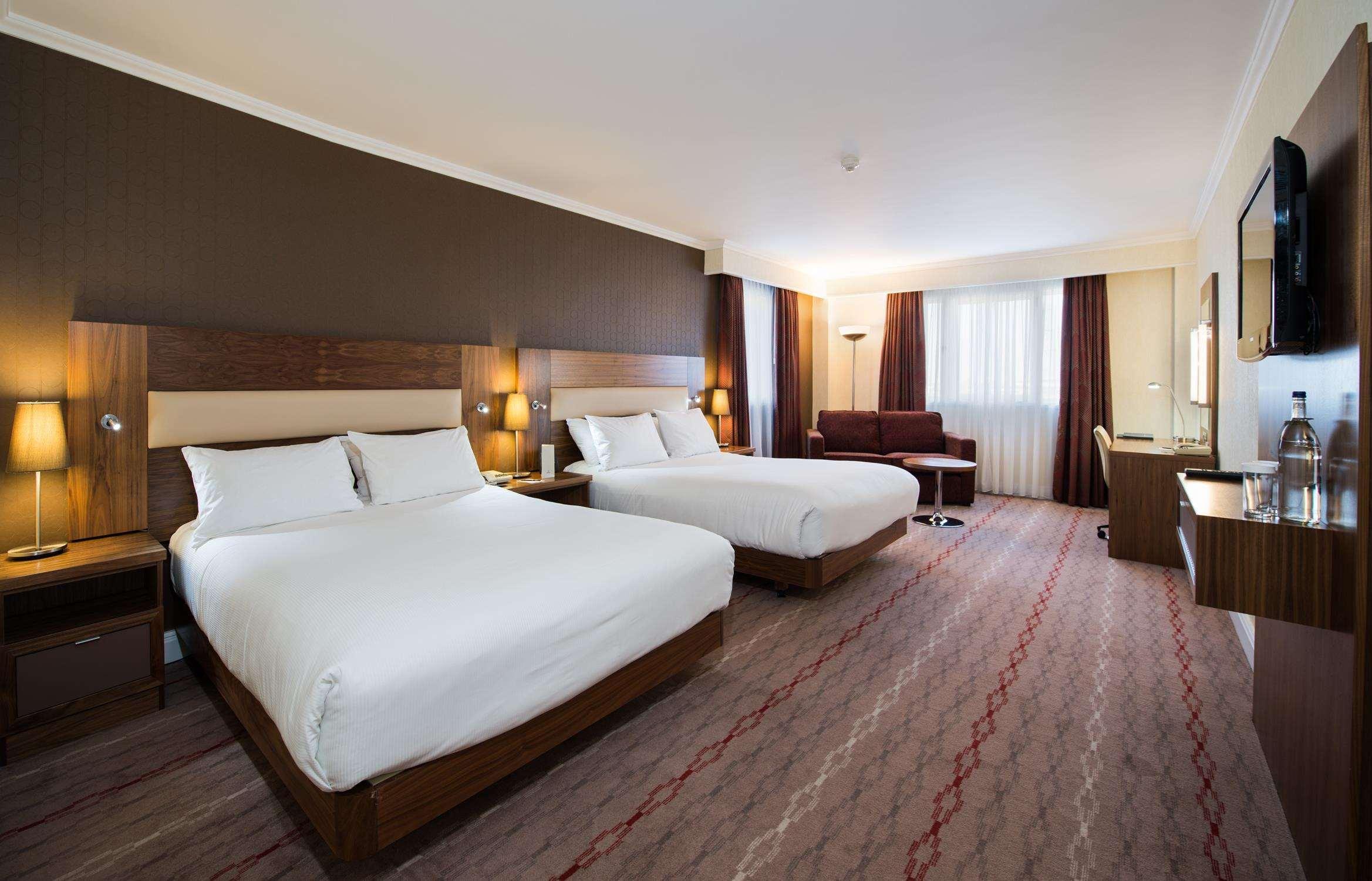 Doubletree By Hilton Dartford Bridge Otel Dış mekan fotoğraf