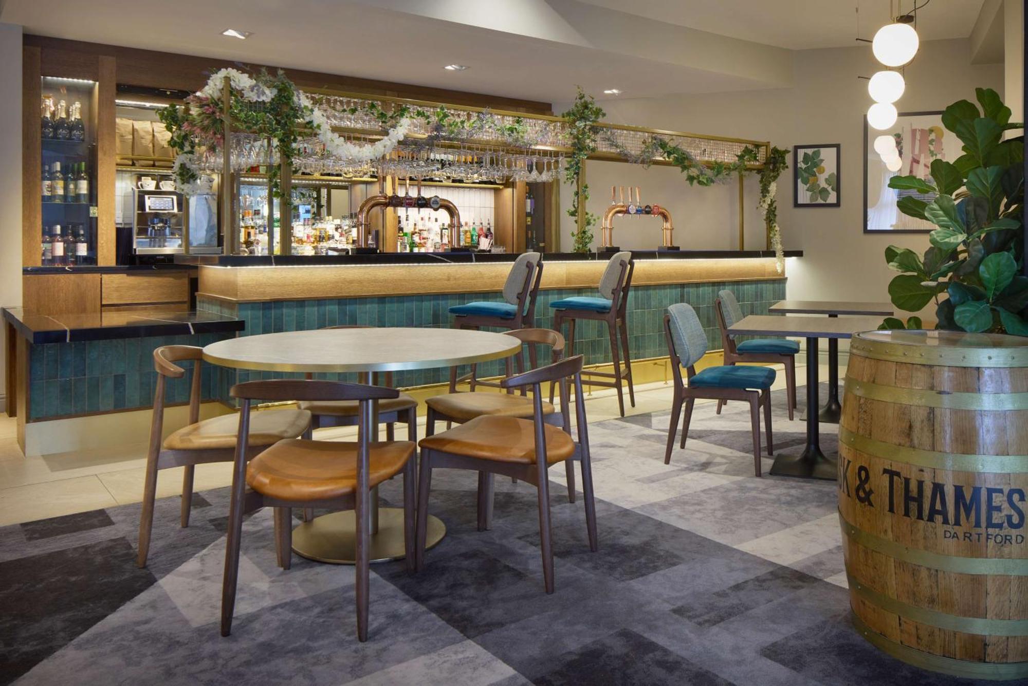 Doubletree By Hilton Dartford Bridge Otel Dış mekan fotoğraf