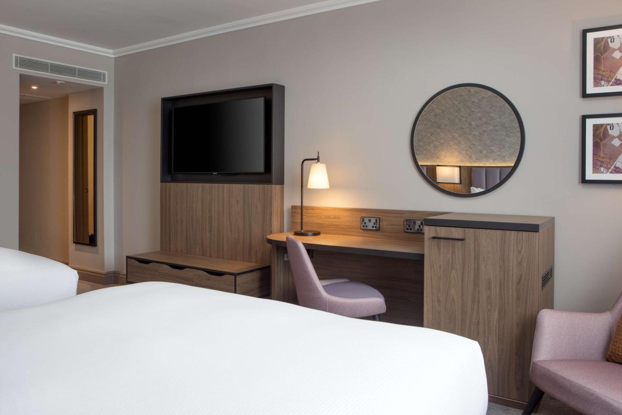 Doubletree By Hilton Dartford Bridge Otel Dış mekan fotoğraf