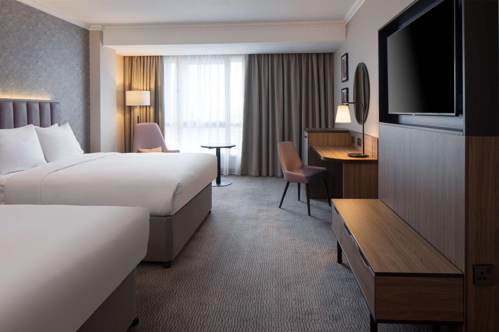 Doubletree By Hilton Dartford Bridge Otel Dış mekan fotoğraf