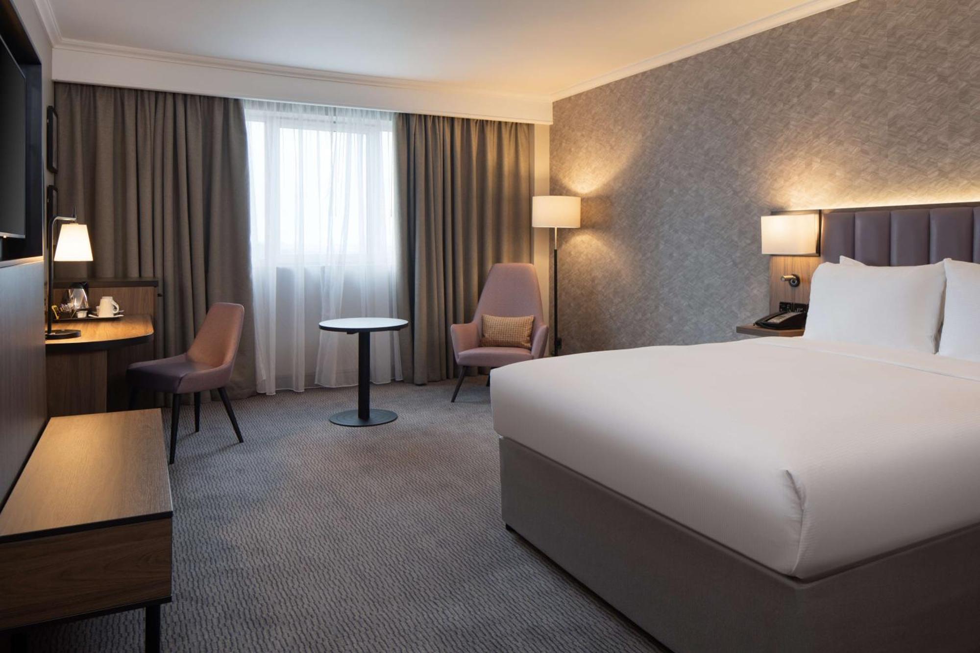 Doubletree By Hilton Dartford Bridge Otel Dış mekan fotoğraf
