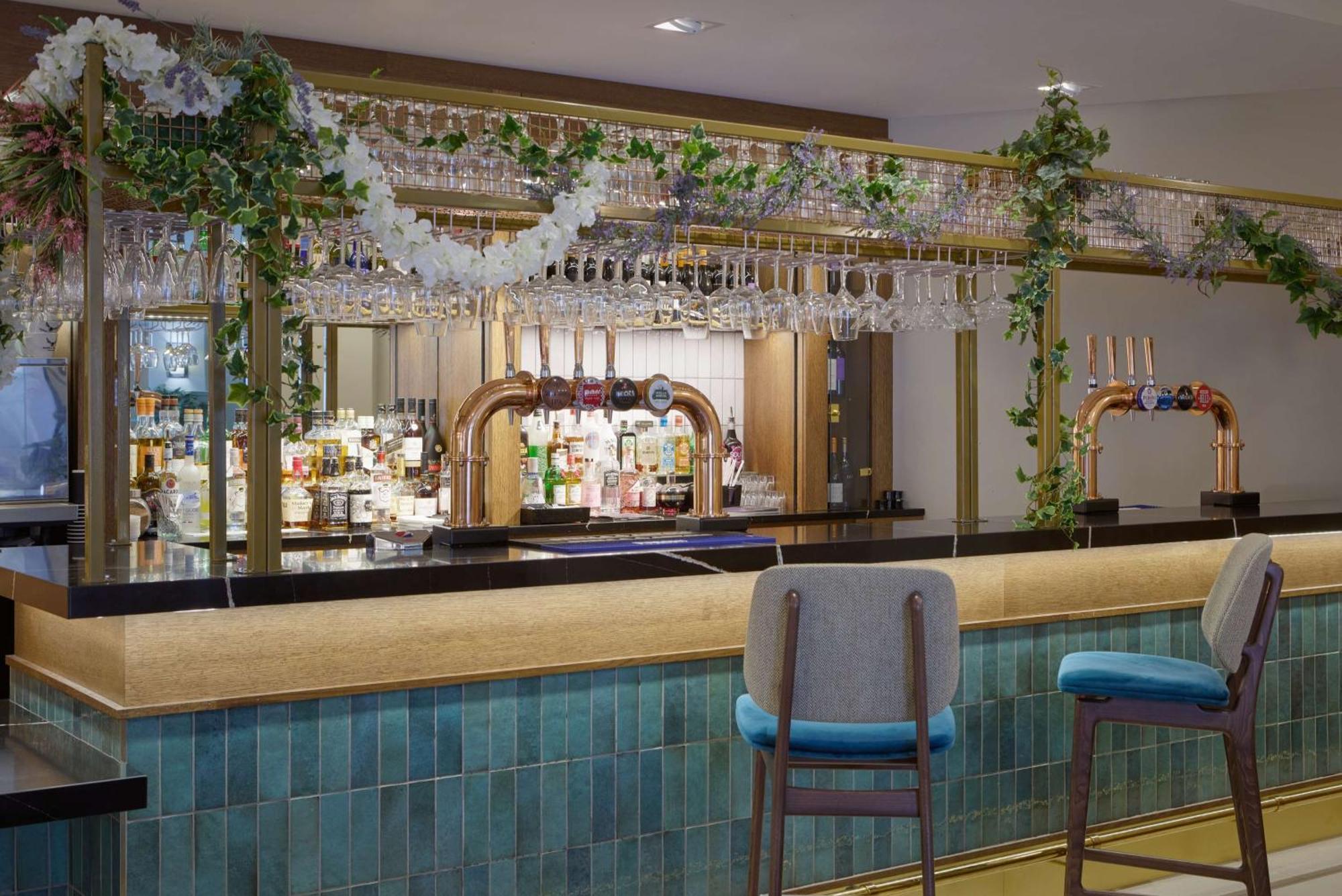 Doubletree By Hilton Dartford Bridge Otel Dış mekan fotoğraf