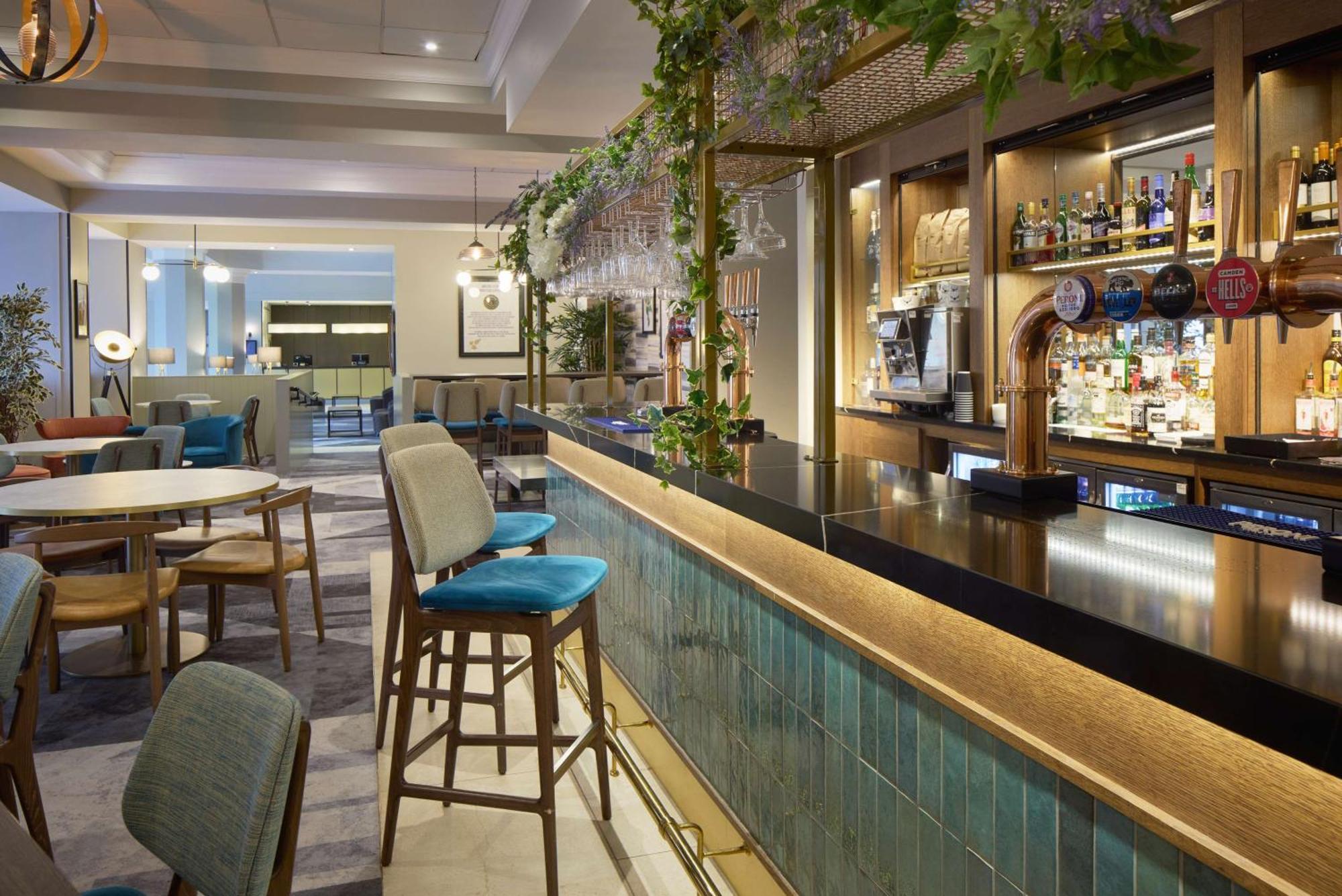 Doubletree By Hilton Dartford Bridge Otel Dış mekan fotoğraf