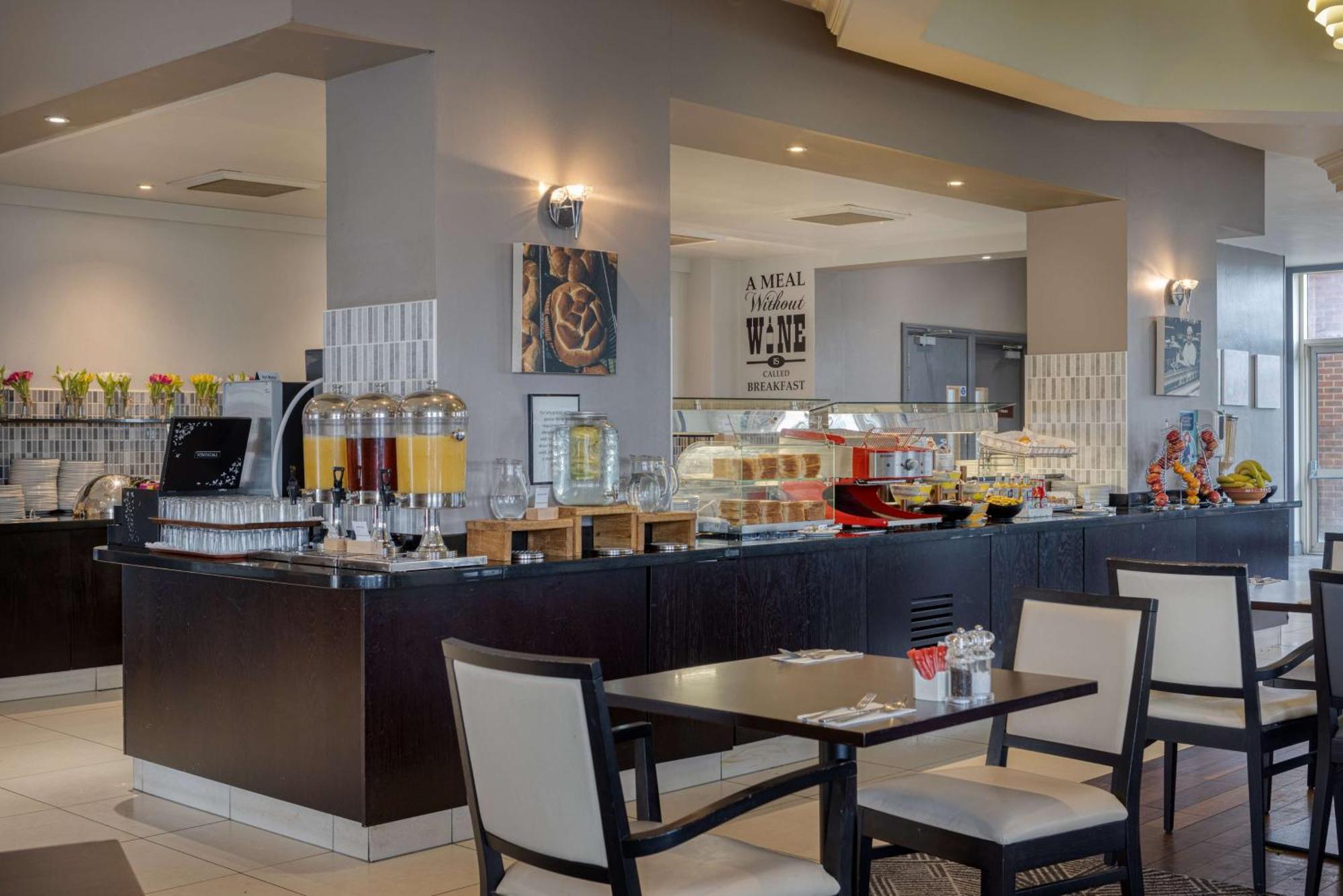 Doubletree By Hilton Dartford Bridge Otel Dış mekan fotoğraf